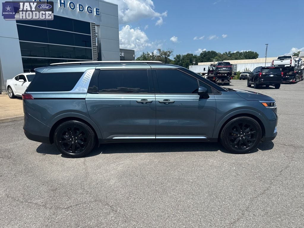 2022 Kia Carnival SX